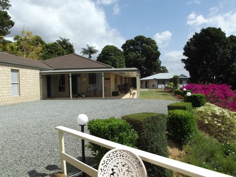 19 Bahrview Drive, Bahrs Scrub QLD 4207