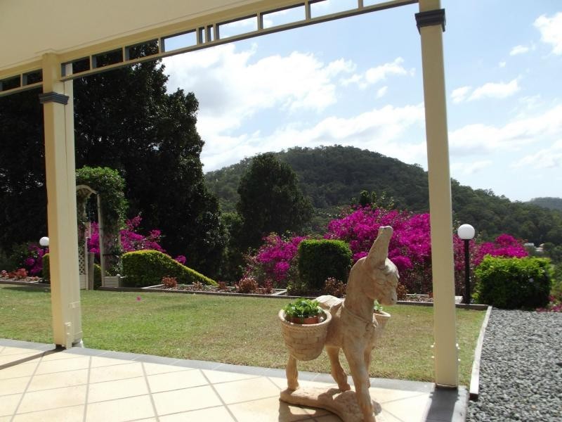 19 Bahrview Drive, Bahrs Scrub QLD 4207