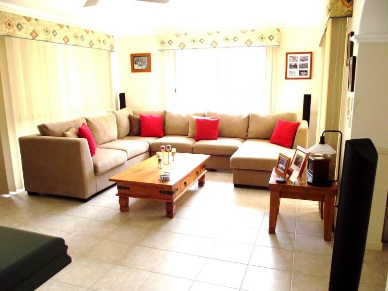 19 Bahrview Drive, Bahrs Scrub QLD 4207