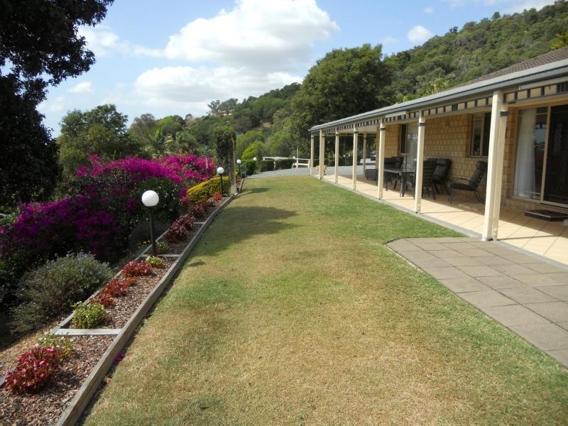 19 Bahrview Drive, Bahrs Scrub QLD 4207