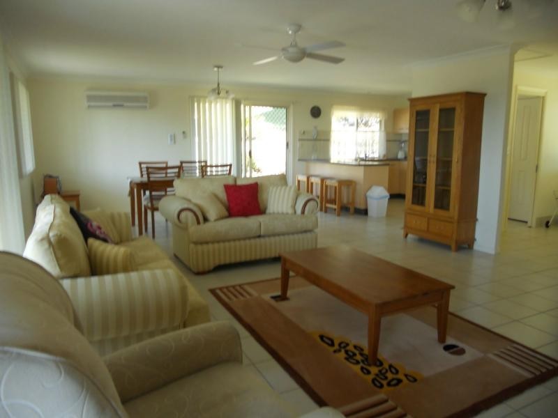 19 Bahrview Drive, Bahrs Scrub QLD 4207