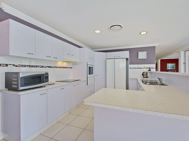 47 Pintail Crescent, Burleigh Waters QLD 4220