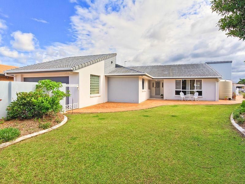47 Pintail Crescent, Burleigh Waters QLD 4220