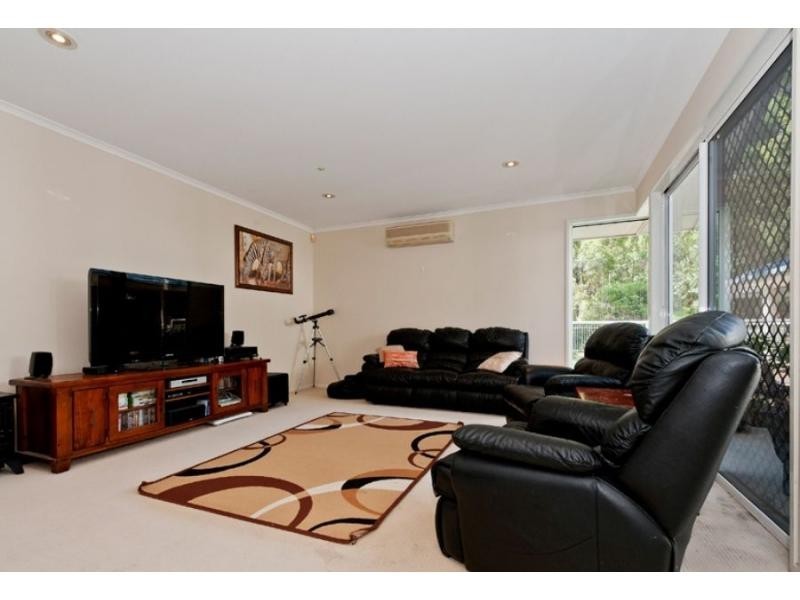 10 Guara Grove, Pimpama QLD 4209