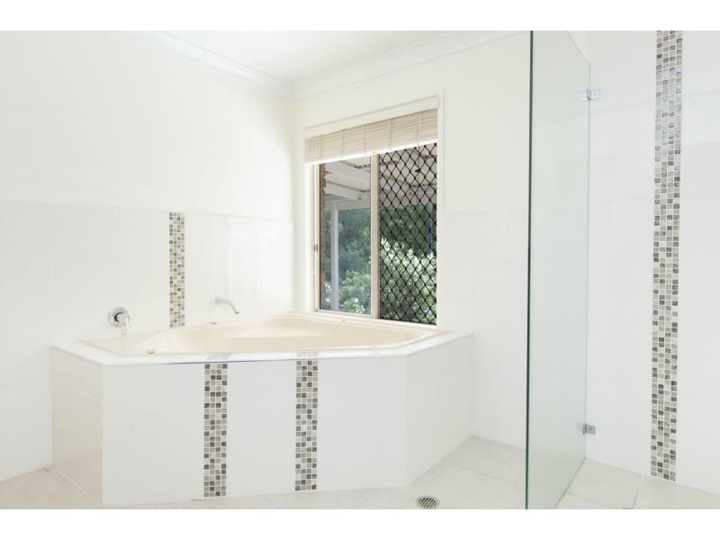 5-7 New Horizon Avenue, Bahrs Scrub QLD 4207