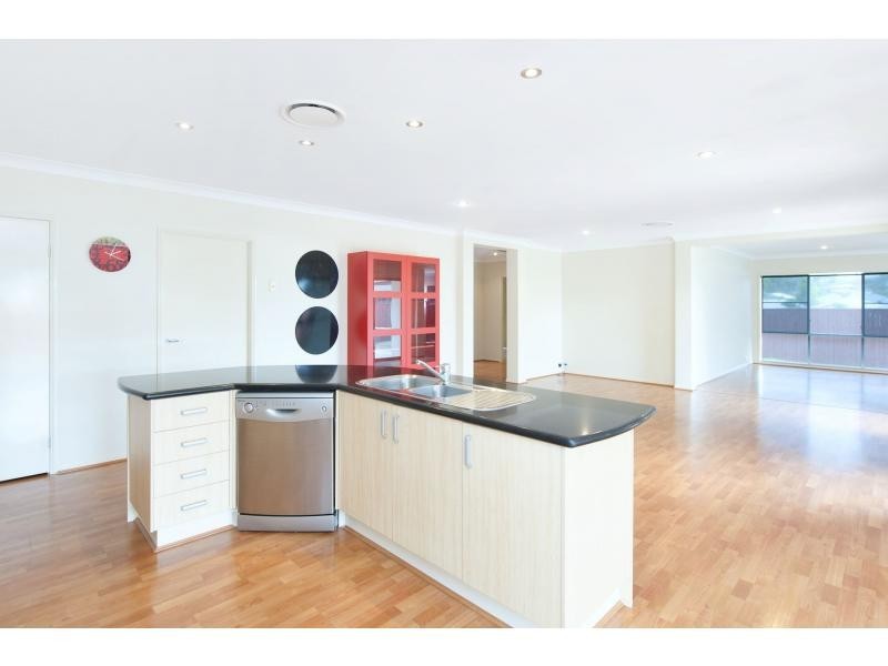 8 Tarella Court, Ormeau QLD 4208