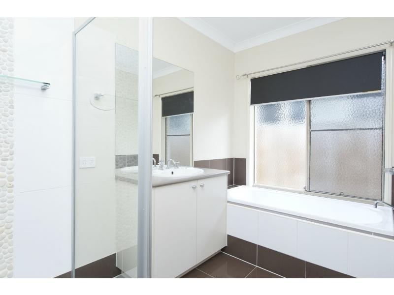 8 Tarella Court, Ormeau QLD 4208