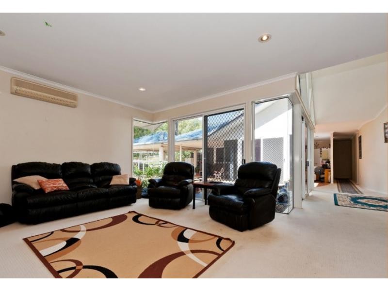 10 Guara Grove, Pimpama QLD 4209