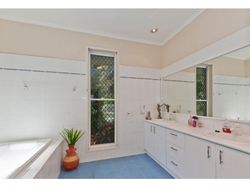 10 Guara Grove, Pimpama QLD 4209