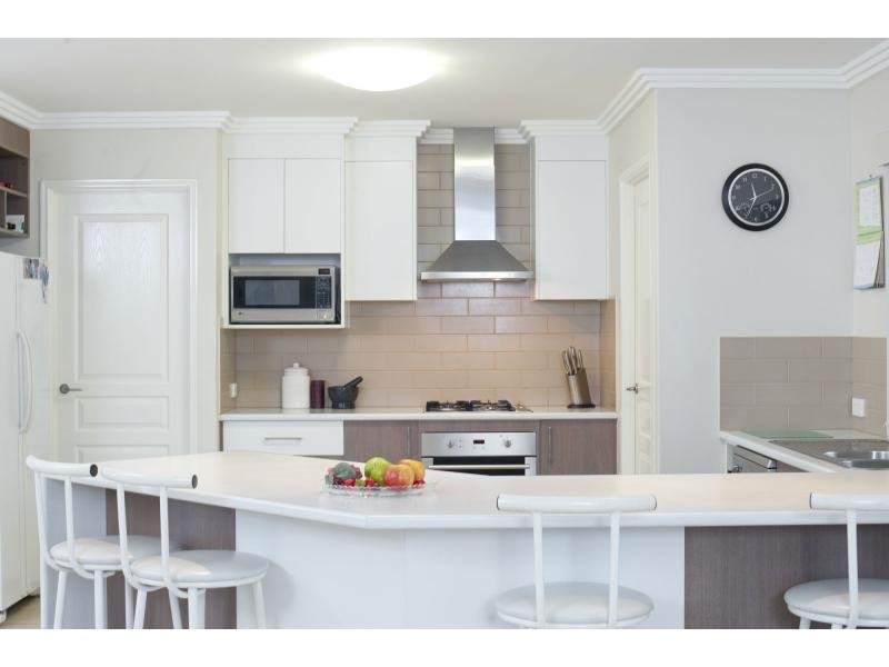 11 Rosabrook Crescent, Ormeau QLD 4208