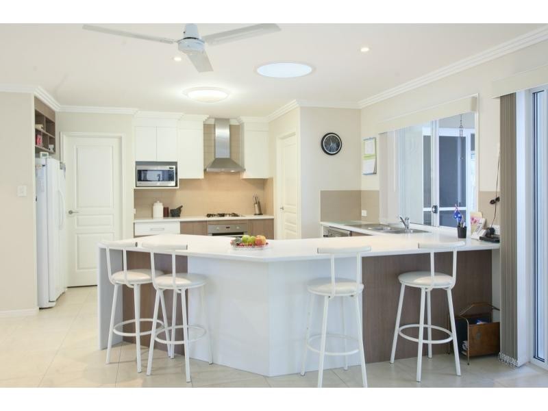 11 Rosabrook Crescent, Ormeau QLD 4208