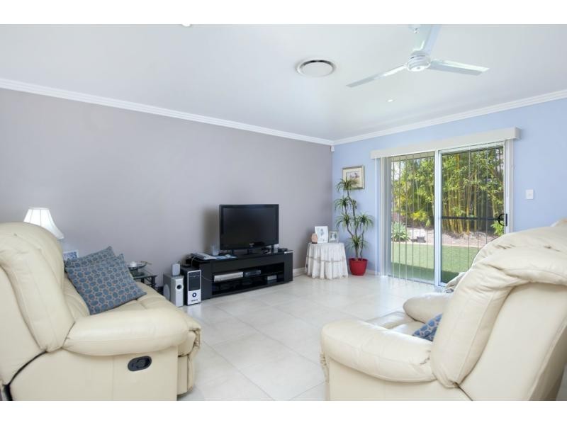 11 Rosabrook Crescent, Ormeau QLD 4208