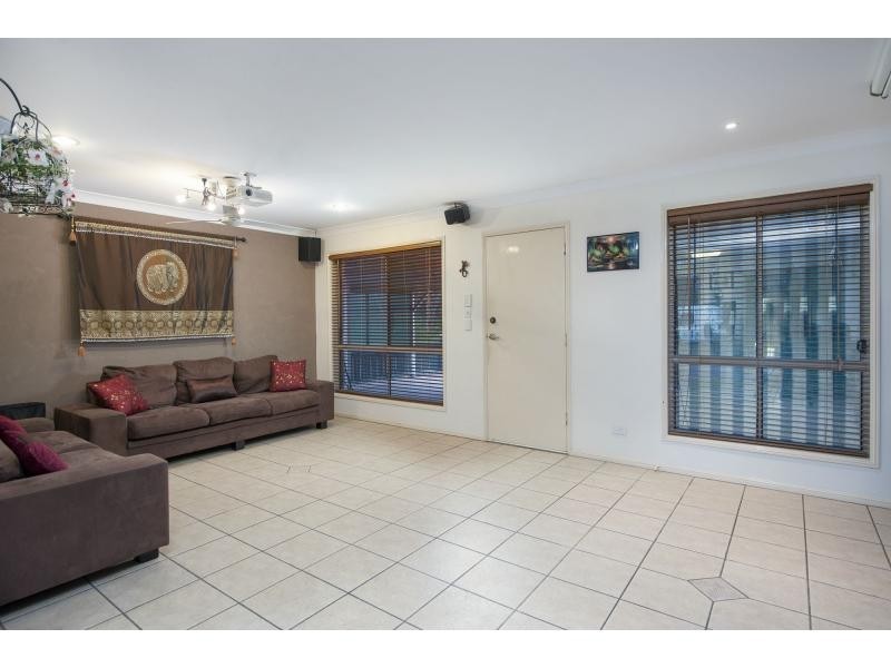32 Helmore Road, Jacobs Well QLD 4208