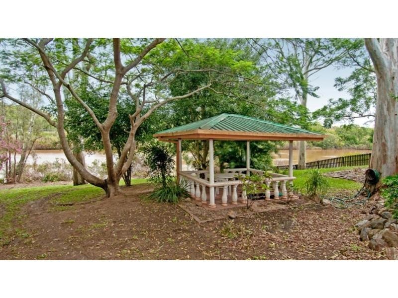 2 Kiewa Drive, Loganholme QLD 4129