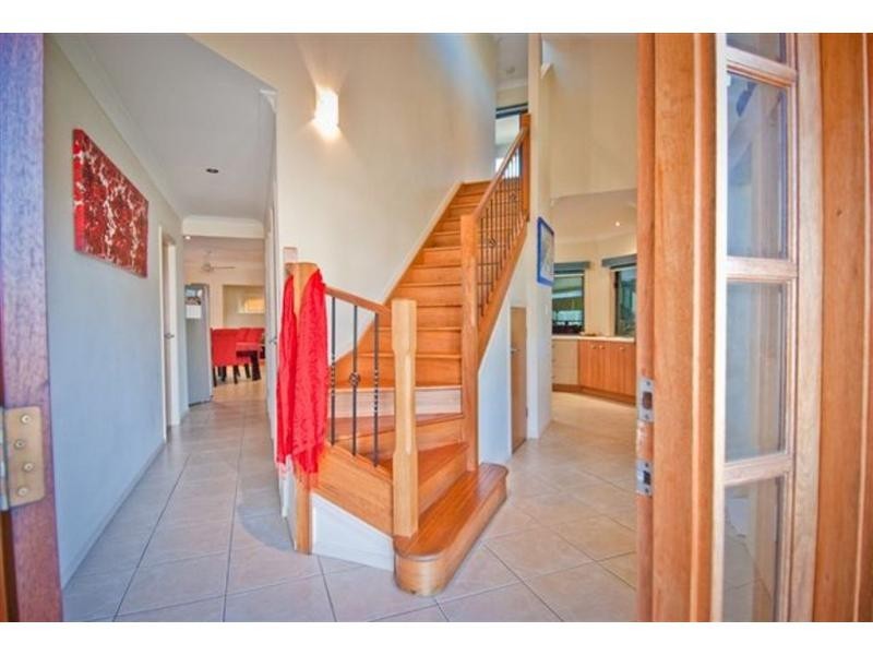 21 Riverside Terrace, Windaroo QLD 4207