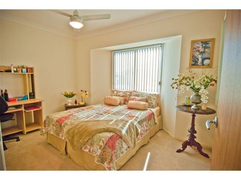 21 Riverside Terrace, Windaroo QLD 4207