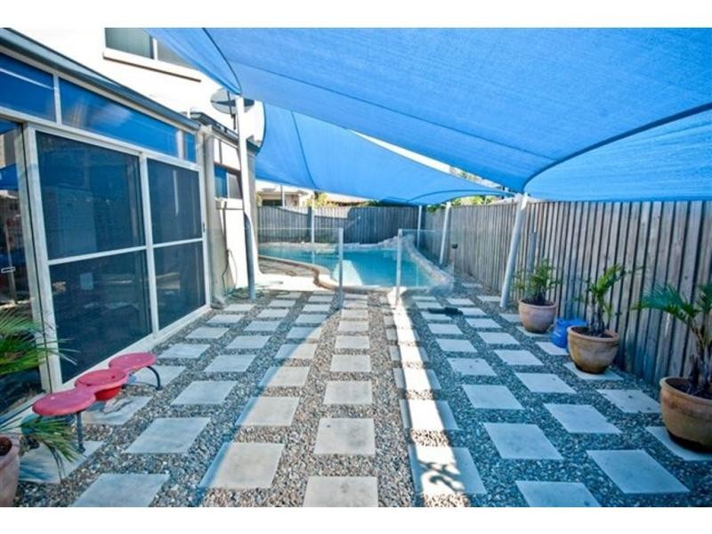 21 Riverside Terrace, Windaroo QLD 4207