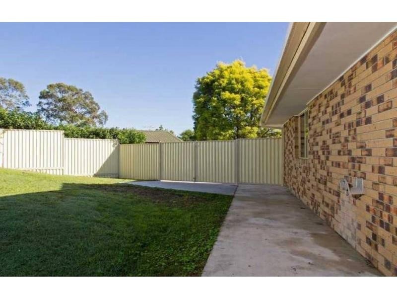 3 Leigh Place, Edens Landing QLD 4207