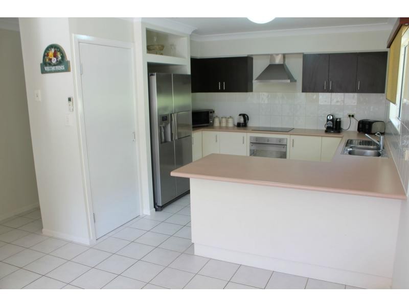 13 Kummara Road, Edens Landing QLD 4207