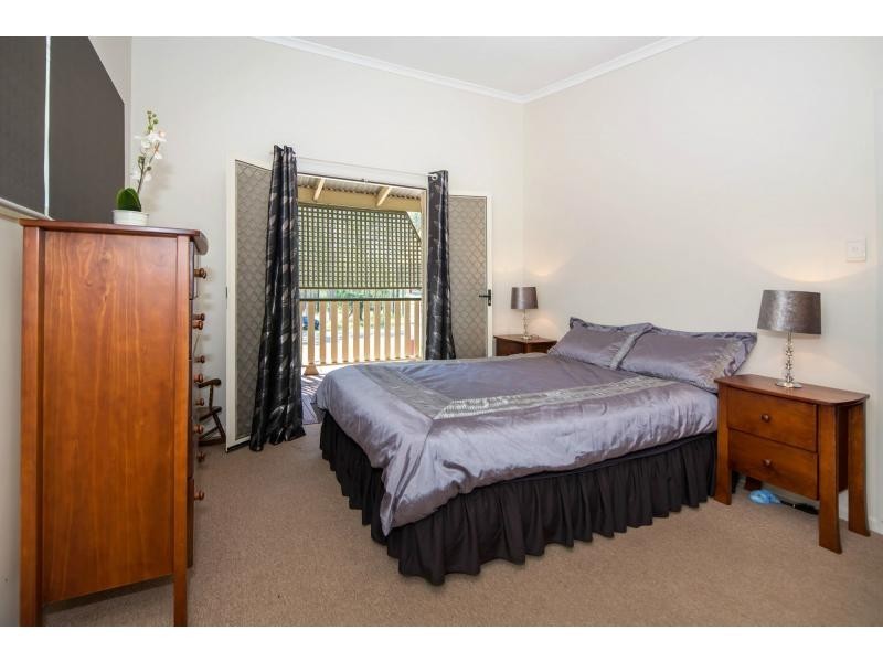 37 Johnstone Road, Stapylton QLD 4207