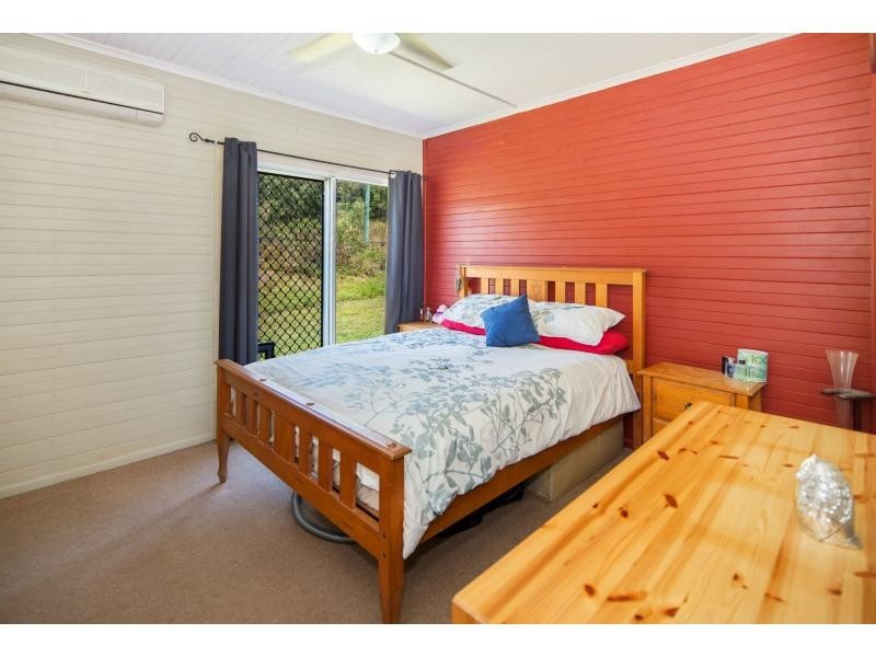 37 Johnstone Road, Stapylton QLD 4207