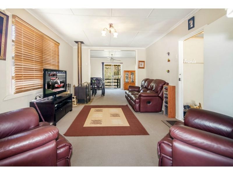 37 Johnstone Road, Stapylton QLD 4207