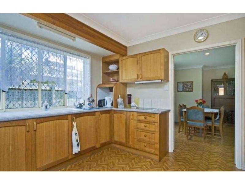 4 Petrel Place, Jacobs Well QLD 4208