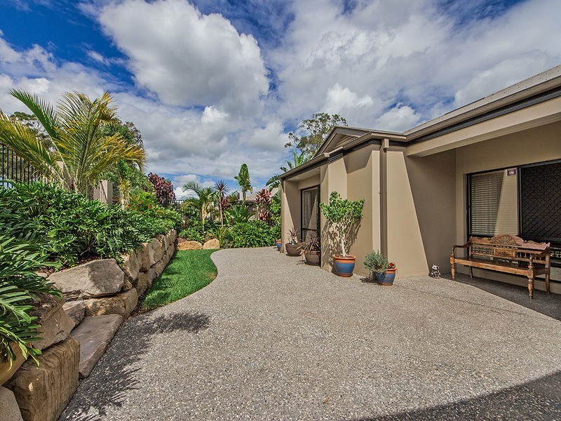 18 Emmaville Crescent, Ormeau QLD 4208