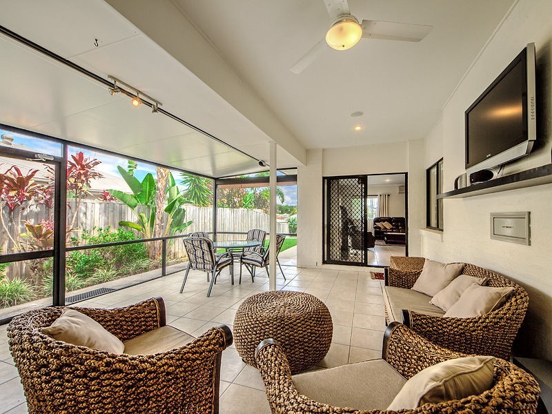 18 Emmaville Crescent, Ormeau QLD 4208