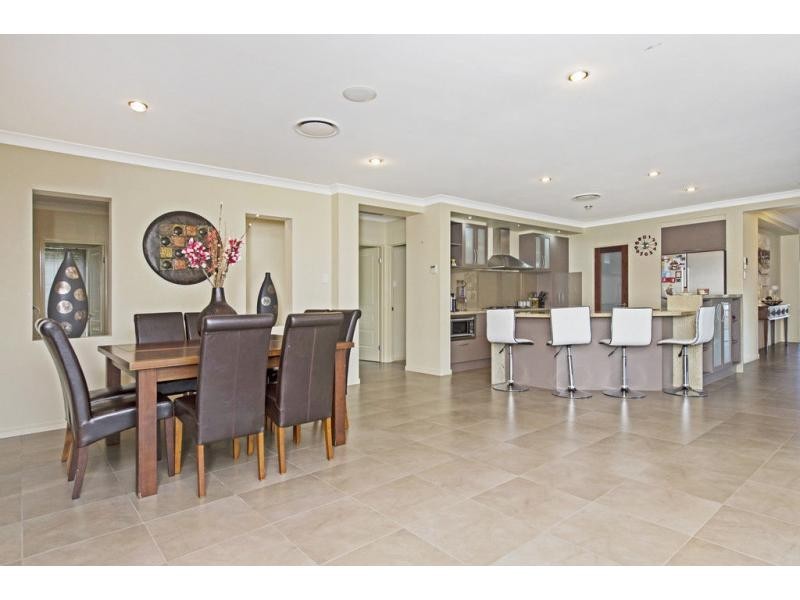 4 Oceanblue Rise, Upper Coomera QLD 4209