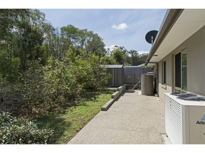 4 Oceanblue Rise, Upper Coomera QLD 4209