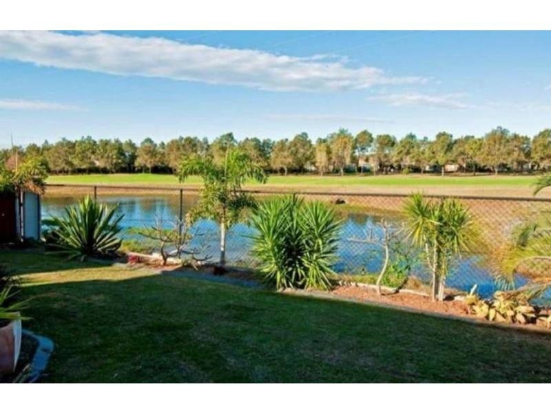 35 Lake Breeze Drive, Windaroo QLD 4207