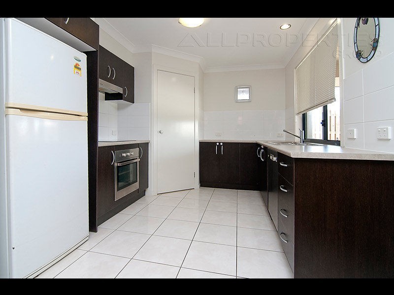 4 Vista Circuit, Bahrs Scrub QLD 4207