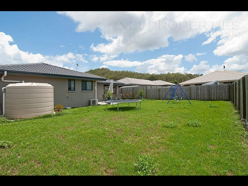 4 Vista Circuit, Bahrs Scrub QLD 4207