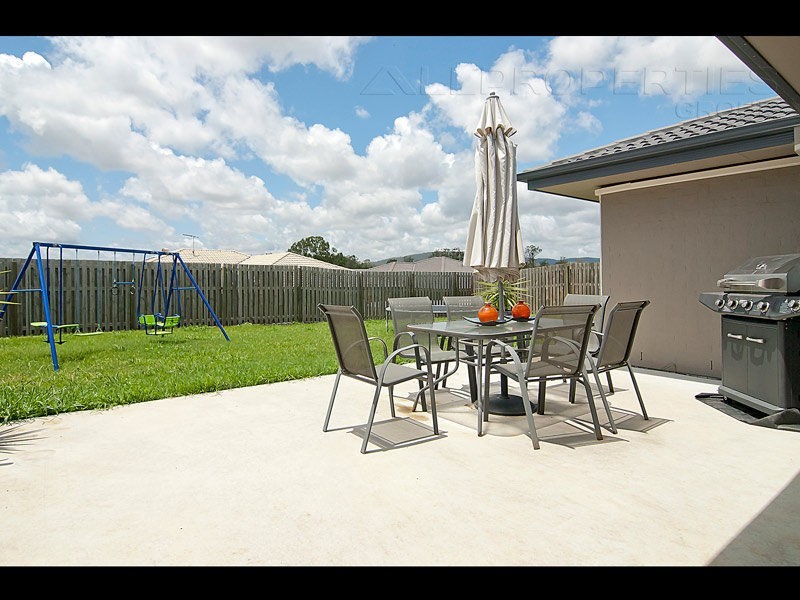 4 Vista Circuit, Bahrs Scrub QLD 4207