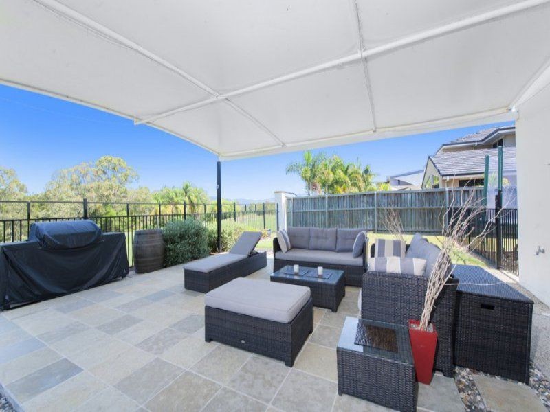 22 Riverside Terrace, Windaroo QLD 4207