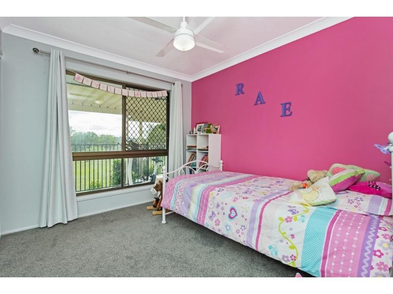 24 Belair Drive, Yatala QLD 4207