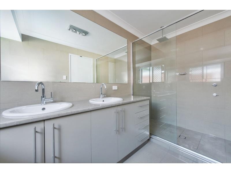 24 Belair Drive, Yatala QLD 4207