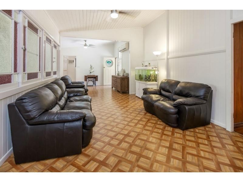 37 Johnstone Road, Stapylton QLD 4207