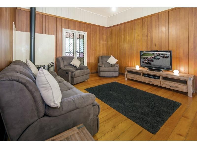 37 Johnstone Road, Stapylton QLD 4207