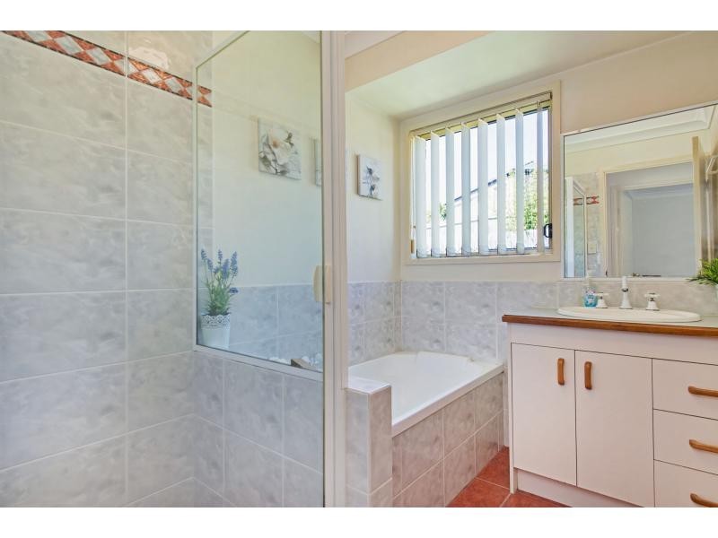 9 Gawain Drive, Ormeau QLD 4208