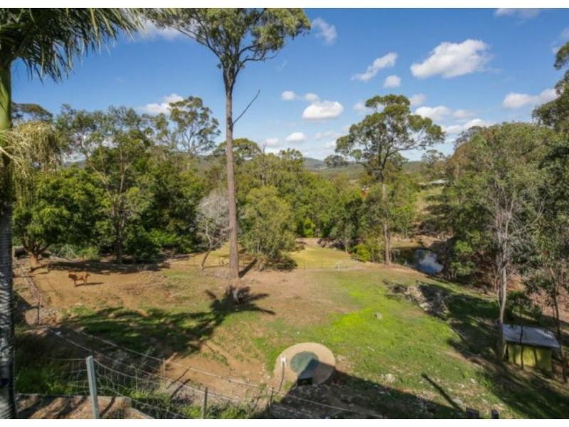 24 Taperoo Court, Yatala QLD 4207