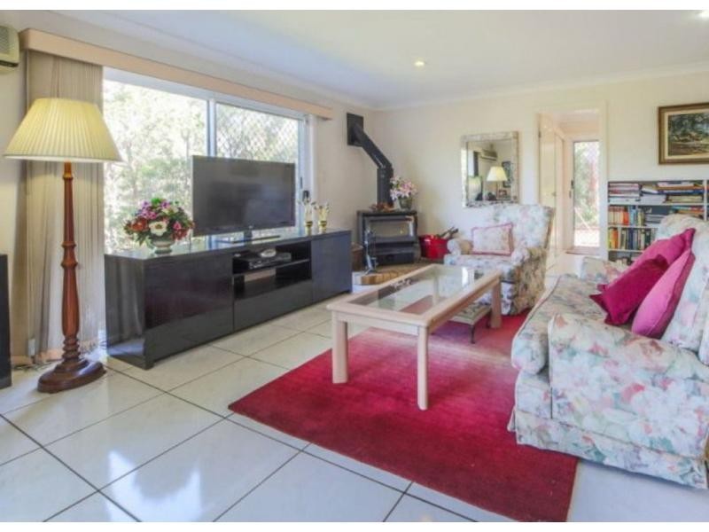 24 Taperoo Court, Yatala QLD 4207