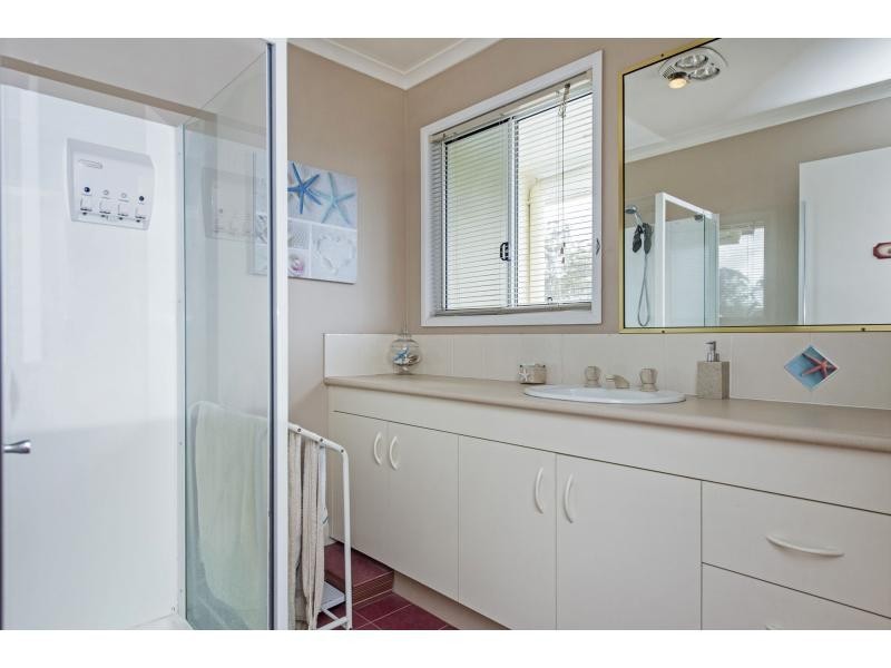 1 Kristy Court, Yatala QLD 4207