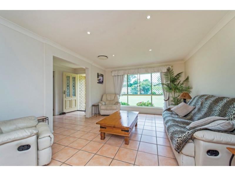 6-8 Kristy Court, Yatala QLD 4207
