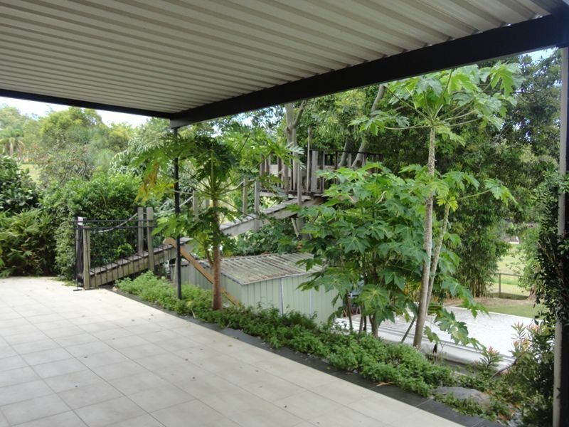 8 Yvonne Crescent, Mount Warren Park QLD 4207