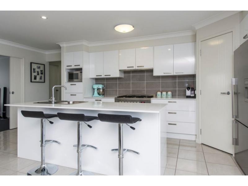 34 River Run Circuit, Ormeau Hills QLD 4208