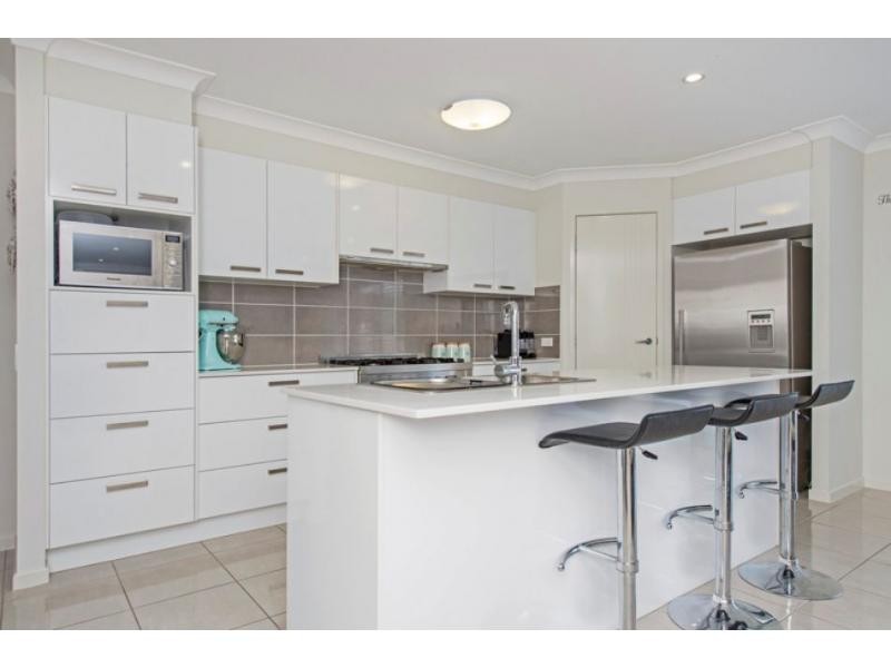 34 River Run Circuit, Ormeau Hills QLD 4208