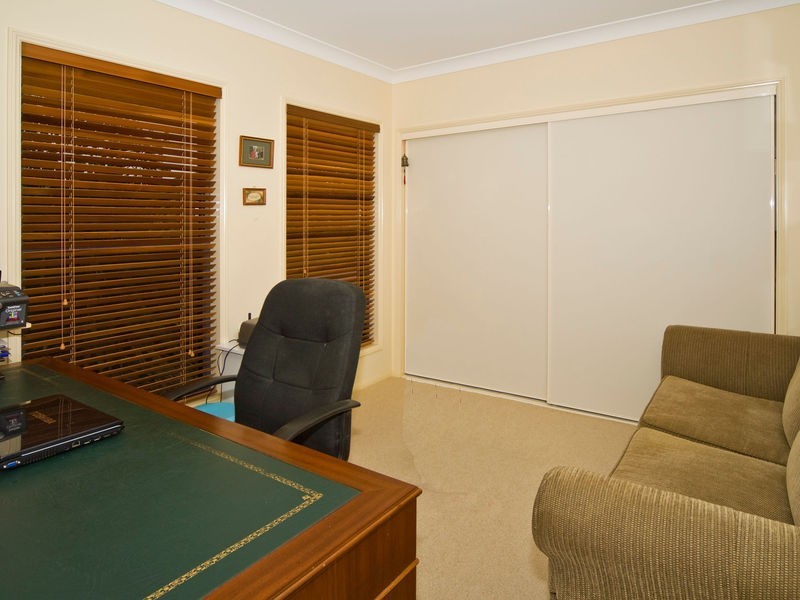 38 Riverside Terrace, Windaroo QLD 4207