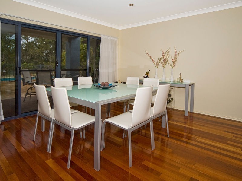 38 Riverside Terrace, Windaroo QLD 4207
